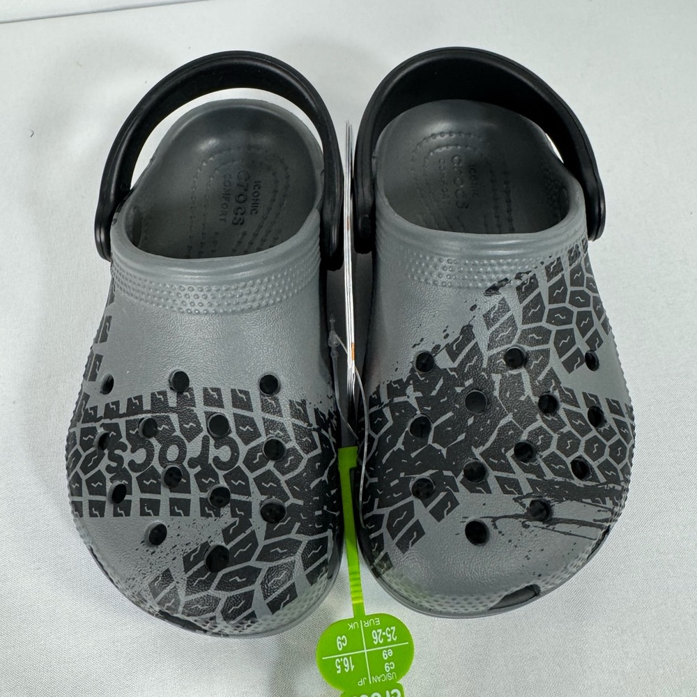 CROCS Kids Tire Threads gray clogs size toddle 9
